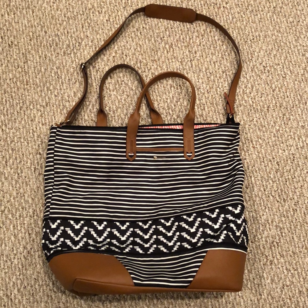 Stella and dot getaway bag. Excellent condition